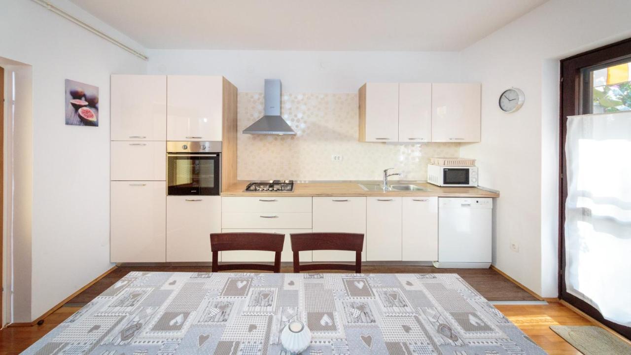 Maller Apartman