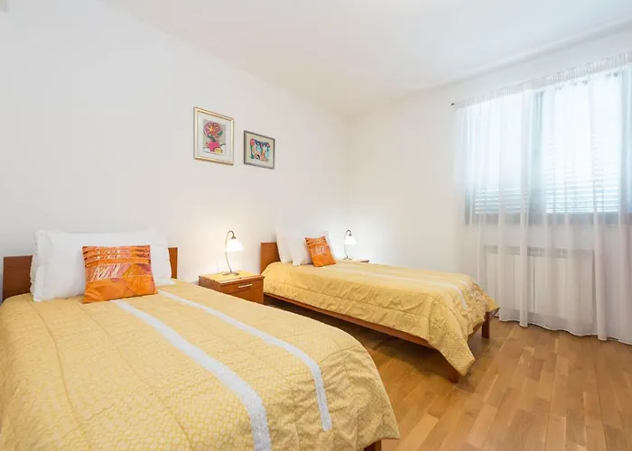 Apartments Maller