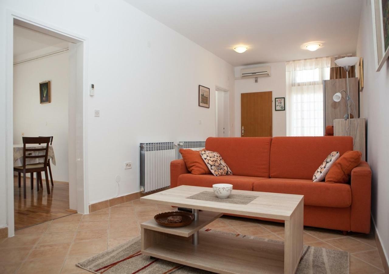 Maller Apartment *